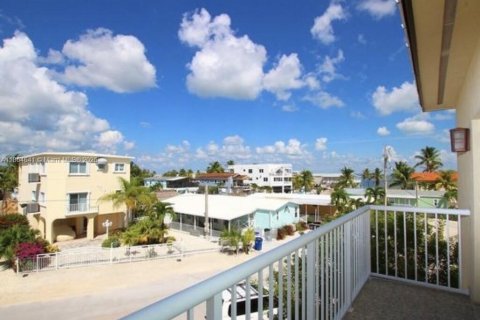 House in Tavernier, Florida 5 bedrooms, 240.25 sq.m. № 1893062 - photo 21