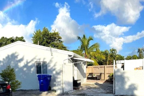 Villa ou maison à vendre à Hollywood, Floride: 4 chambres, 173.63 m2 № 1802298 - photo 23