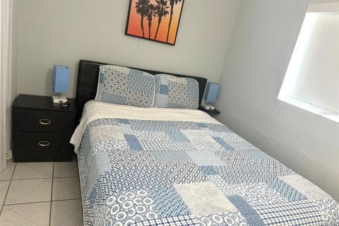 Villa ou maison à vendre à Hollywood, Floride: 4 chambres, 173.63 m2 № 1802298 - photo 26