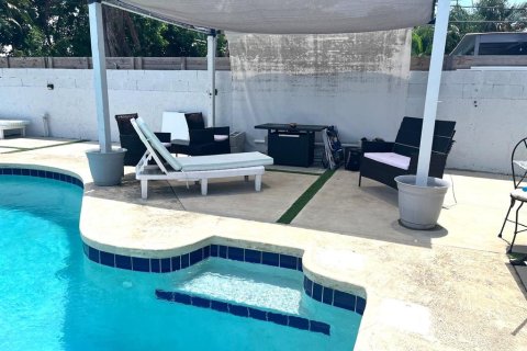 Villa ou maison à vendre à Hollywood, Floride: 4 chambres, 173.63 m2 № 1802298 - photo 20
