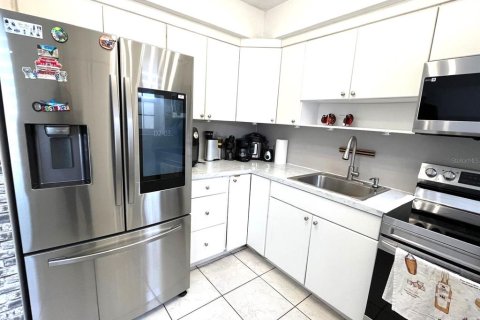 Villa ou maison à vendre à Hollywood, Floride: 4 chambres, 173.63 m2 № 1802298 - photo 11