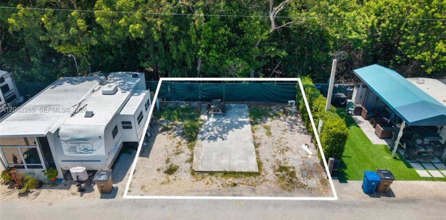 Land in Key Largo, Florida № 2265907