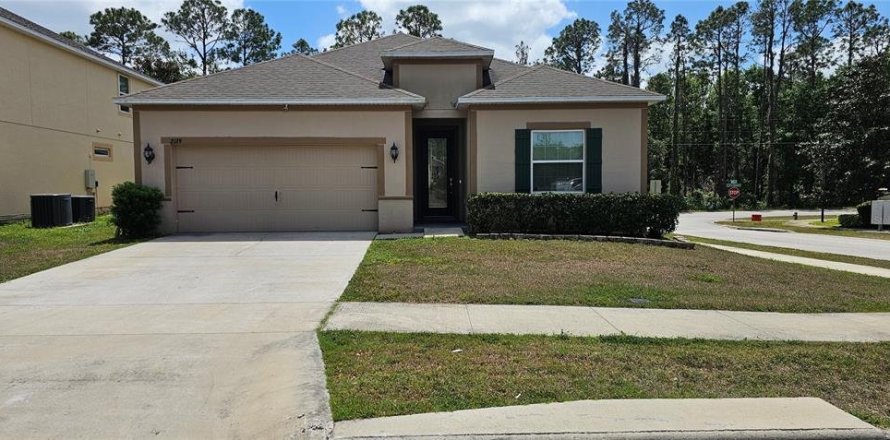 House in Leesburg, Florida 4 bedrooms, 202.71 sq.m. № 1634545