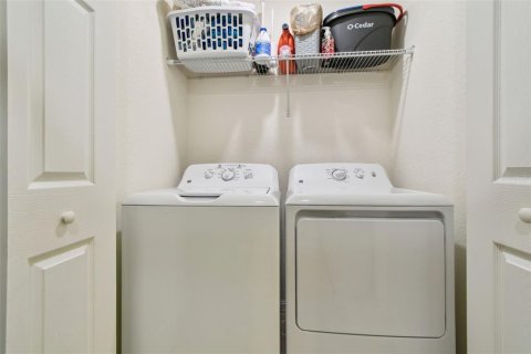 Condo in Bradenton, Florida, 2 bedrooms  № 1586177 - photo 24