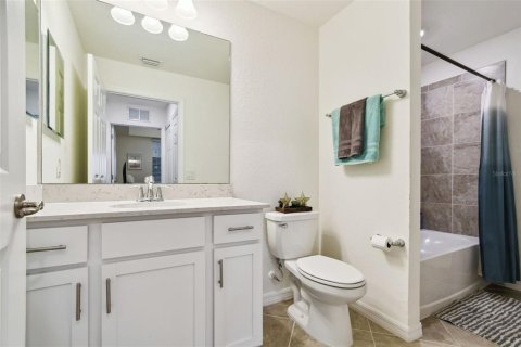 Condo in Bradenton, Florida, 2 bedrooms  № 1586177 - photo 23