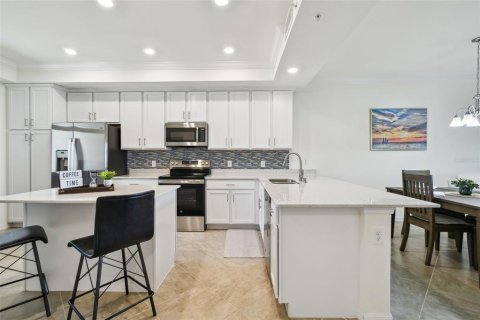 Condo in Bradenton, Florida, 2 bedrooms  № 1586177 - photo 5