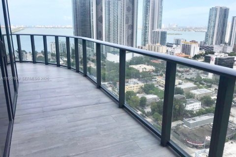Купить кондоминиум в Майами, Флорида 2 спальни, 101.82м2, № 2025825 - фото 25