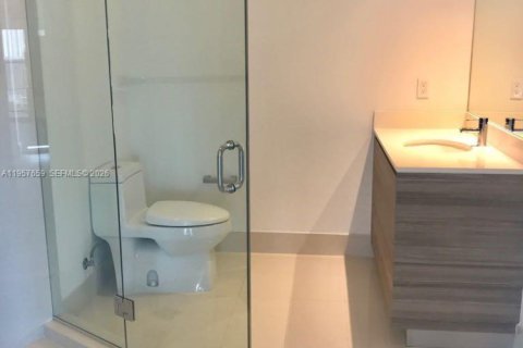 Купить кондоминиум в Майами, Флорида 2 спальни, 101.82м2, № 2025825 - фото 22