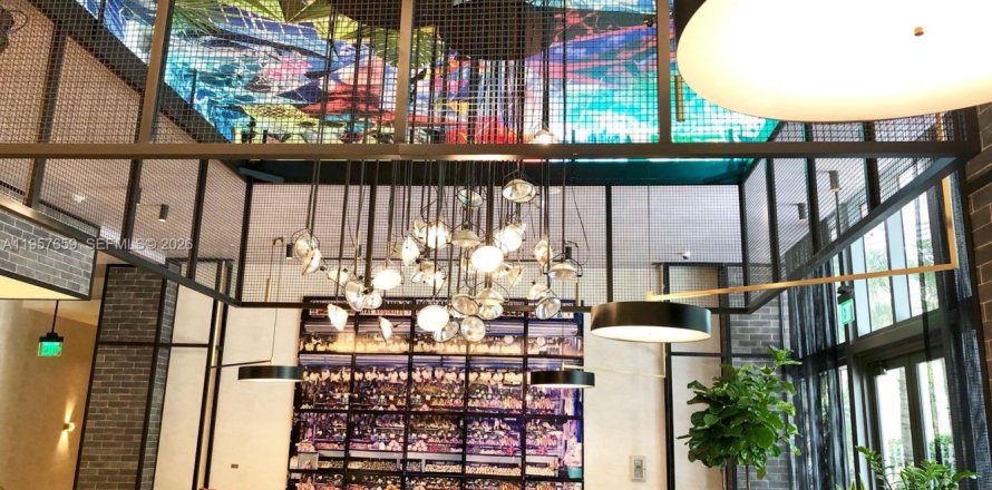 Кондоминиум с 2 спальнями в Майами, Флорида № 2025825