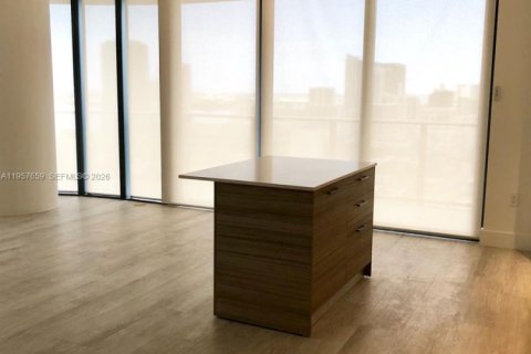 Купить кондоминиум в Майами, Флорида 2 спальни, 101.82м2, № 2025825 - фото 6