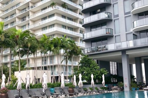 Купить кондоминиум в Майами, Флорида 2 спальни, 101.82м2, № 2025825 - фото 30