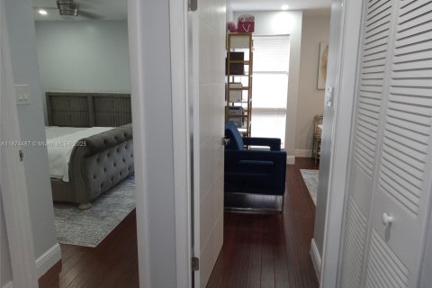 Adosado en alquiler en Plantation, Florida, 3 dormitorios, 164.44 m2 № 1923569 - foto 15