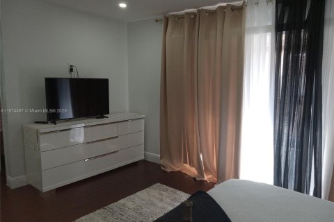 Adosado en alquiler en Plantation, Florida, 3 dormitorios, 164.44 m2 № 1923569 - foto 17