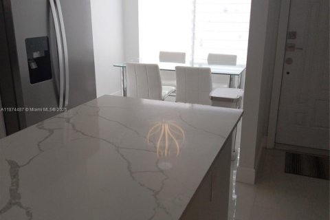 Adosado en alquiler en Plantation, Florida, 3 dormitorios, 164.44 m2 № 1923569 - foto 8