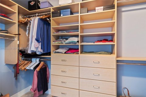 Снять в аренду кондоминиум в Майами, Флорида 3 спальни, 233.18м2, № 1984267 - фото 24