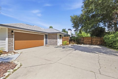 House in Bradenton, Florida 5 bedrooms, 267.47 sq.m. № 2394247 - photo 5