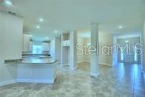 House in Winter Haven, Florida 4 bedrooms, 204.38 sq.m. № 1760332 - photo 7