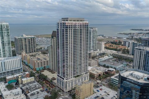 Condo à Saint Petersburg, Floride, 3 chambres  № 2119117