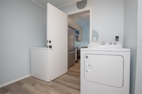 Villa ou maison à vendre à Palm Harbor, Floride: 1 chambre, 61.32 m2 № 1902748 - photo 23