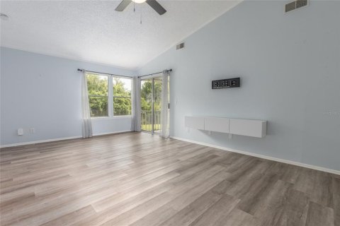 Villa ou maison à vendre à Palm Harbor, Floride: 1 chambre, 61.32 m2 № 1902748 - photo 13