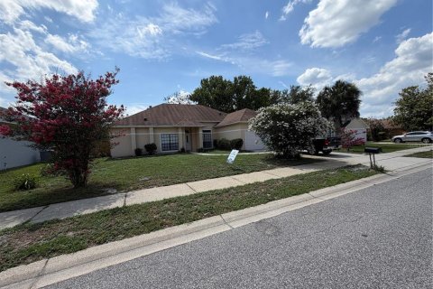Villa ou maison à vendre à Oviedo, Floride: 4 chambres, 202.62 m2 № 2147477 - photo 2