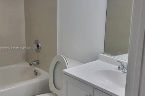 Condominio en venta en West Palm Beach, Florida, 2 dormitorios, 82.03 m2 № 1766370 - foto 14