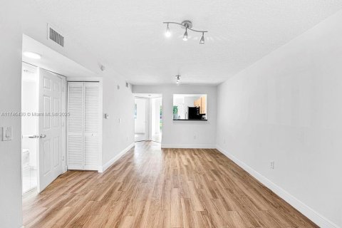 Condominio en venta en West Palm Beach, Florida, 2 dormitorios, 82.03 m2 № 1766370 - foto 7