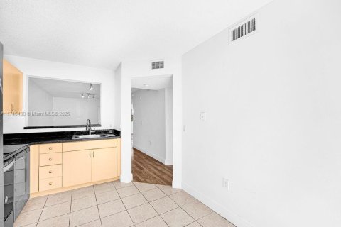 Condominio en venta en West Palm Beach, Florida, 2 dormitorios, 82.03 m2 № 1766370 - foto 23