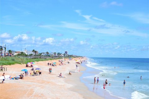 House in Flagler Beach, Florida 2 bedrooms, 156.26 sq.m. № 1909350 - photo 7