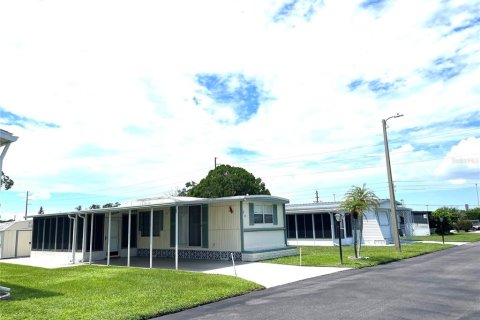 Apartamento en alquiler en Bradenton, Florida, 2 dormitorios, 62.43 m2 № 1918973 - foto 2