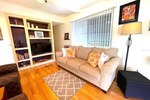 Apartamento en alquiler en Bradenton, Florida, 2 dormitorios, 62.43 m2 № 1918973 - foto 6