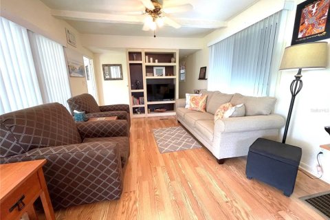 Apartamento en alquiler en Bradenton, Florida, 2 dormitorios, 62.43 m2 № 1918973 - foto 4