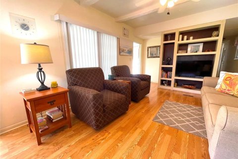 Apartamento en alquiler en Bradenton, Florida, 2 dormitorios, 62.43 m2 № 1918973 - foto 5