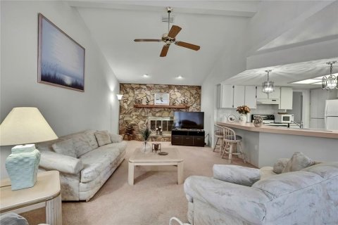 House in Spring Hill, Florida 3 bedrooms, 176.7 sq.m. № 1553491 - photo 12