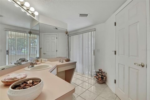 House in Spring Hill, Florida 3 bedrooms, 176.7 sq.m. № 1553491 - photo 28