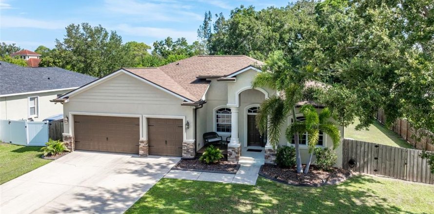 Casa en Ruskin, Florida 4 dormitorios, 197.42 m2 № 1876272