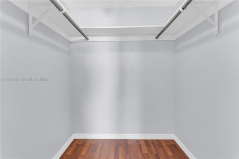 Condo in Sunrise, Florida, 2 bedrooms  № 2063965 - photo 21