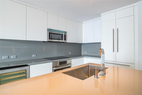 Copropriété à louer à Miami, Floride: 3 chambres, 196.58 m2 № 1852262 - photo 7