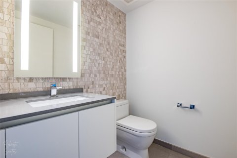 Copropriété à louer à Miami, Floride: 3 chambres, 196.58 m2 № 1852262 - photo 17