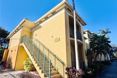 Condo in Doral, Florida, 3 bedrooms  № 2073716