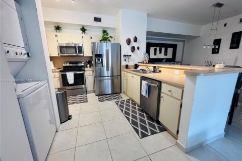 Condo in Doral, Florida, 3 bedrooms  № 2073716 - photo 3
