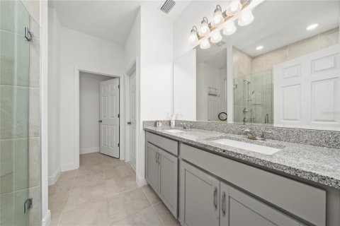 House in Groveland, Florida 4 bedrooms, 198.25 sq.m. № 2206365 - photo 22