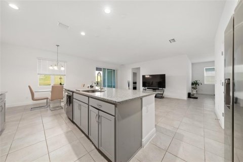 House in Groveland, Florida 4 bedrooms, 198.25 sq.m. № 2206365 - photo 18