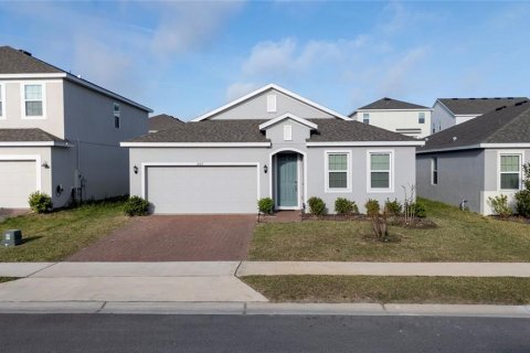 House in Groveland, Florida 4 bedrooms, 198.25 sq.m. № 2206365 - photo 2