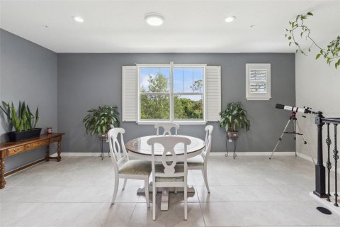 Townhouse in Oviedo, Florida 3 bedrooms, 196.95 sq.m. № 2093298 - photo 7
