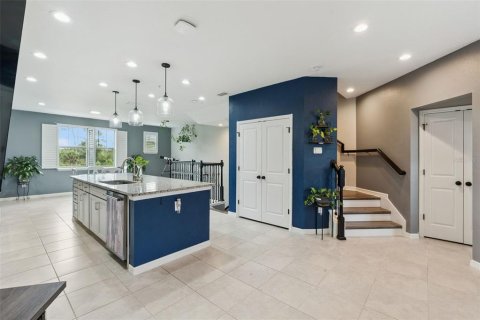 Townhouse in Oviedo, Florida 3 bedrooms, 196.95 sq.m. № 2093298 - photo 14