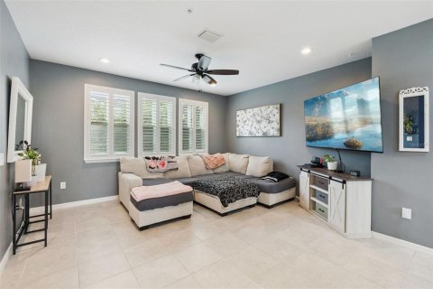 Townhouse in Oviedo, Florida 3 bedrooms, 196.95 sq.m. № 2093298 - photo 11