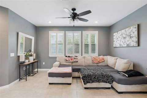 Townhouse in Oviedo, Florida 3 bedrooms, 196.95 sq.m. № 2093298 - photo 10