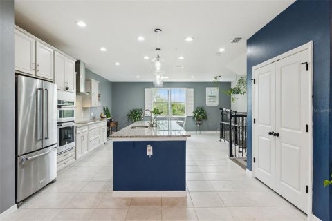 Townhouse in Oviedo, Florida 3 bedrooms, 196.95 sq.m. № 2093298 - photo 13