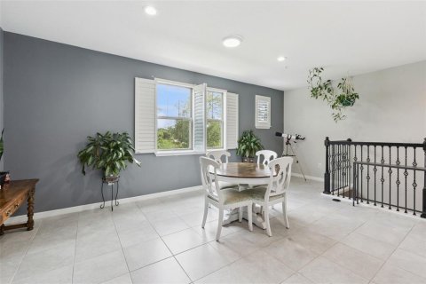 Townhouse in Oviedo, Florida 3 bedrooms, 196.95 sq.m. № 2093298 - photo 8